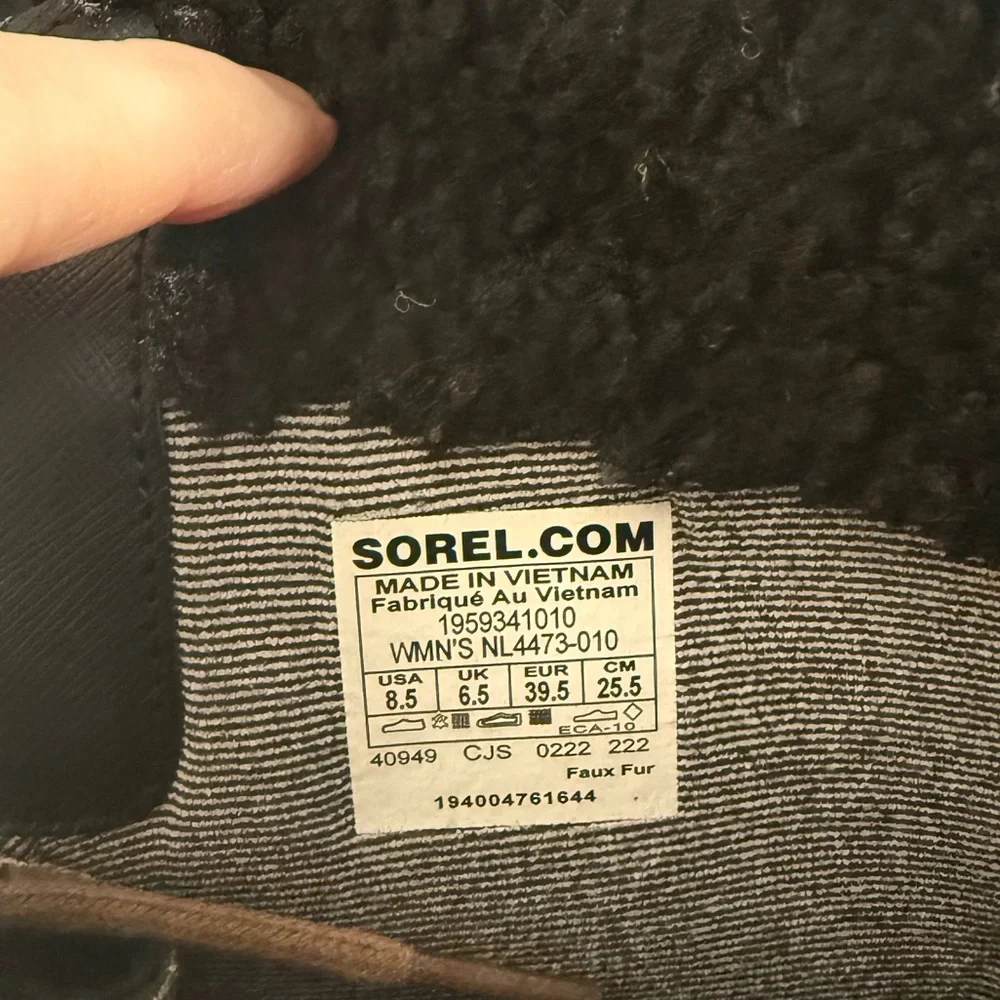 Sorel Tofino II Faux Shearling Lined Waterproof Boot black gum size 8.5